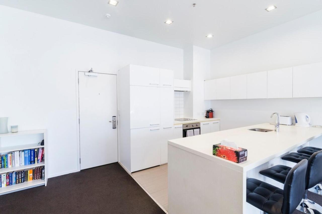 Modern 2 Bedroom Apartment In Auckland Cbd With Parking Exterior photo